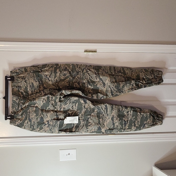 Men’s Utility Trouser Air Force Camouflage Pattern - Picture 2 of 4